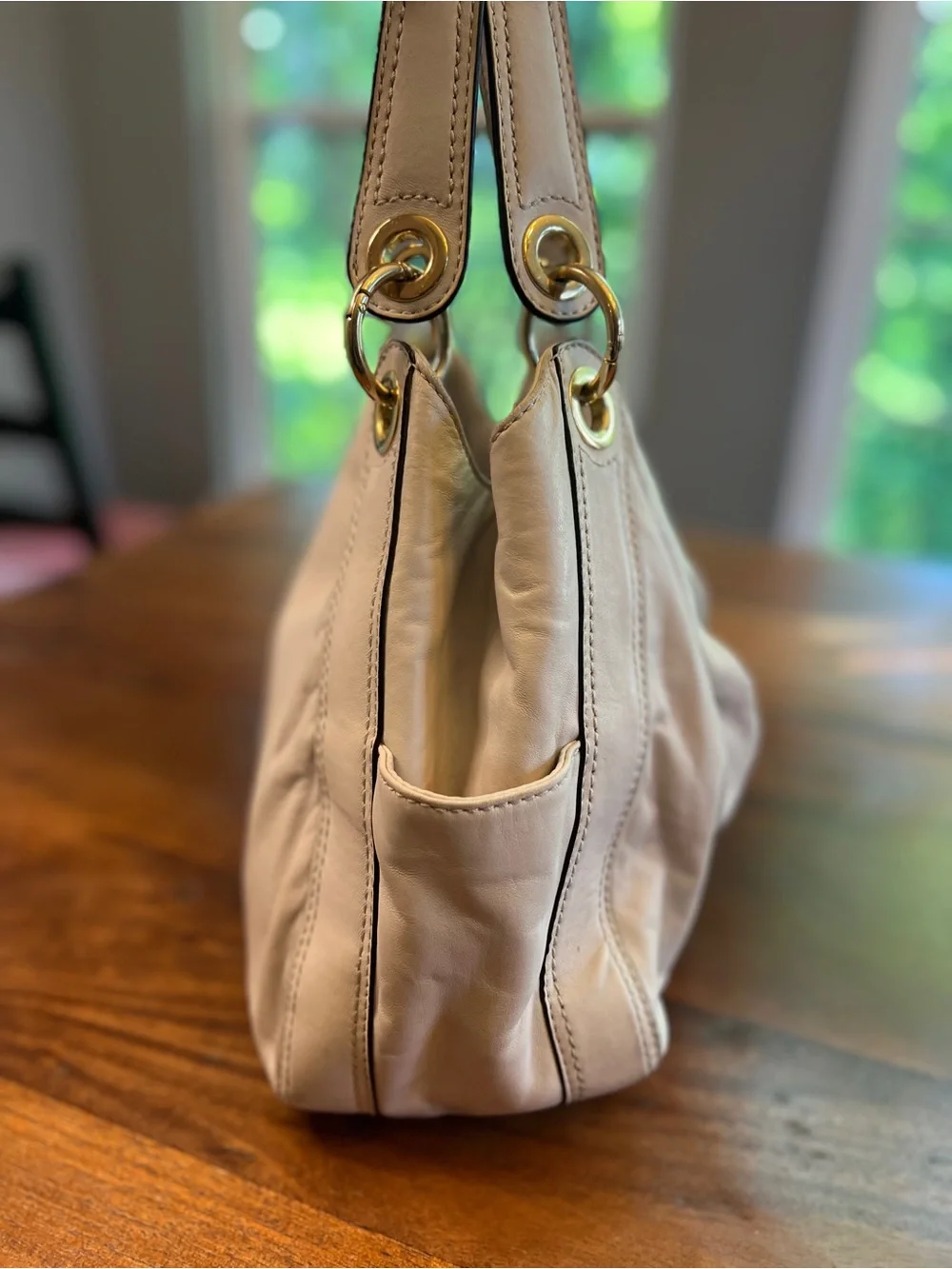Michael Kors Large Cream Leather shoulder bag W/ Gold Accent